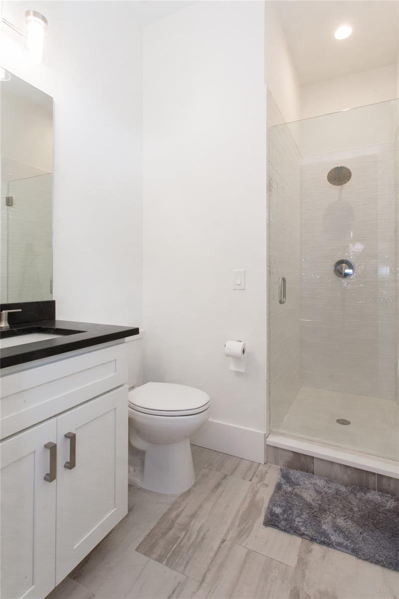 SNELL & HAMLETTS NORTH SHORE ADD - Residential Lease