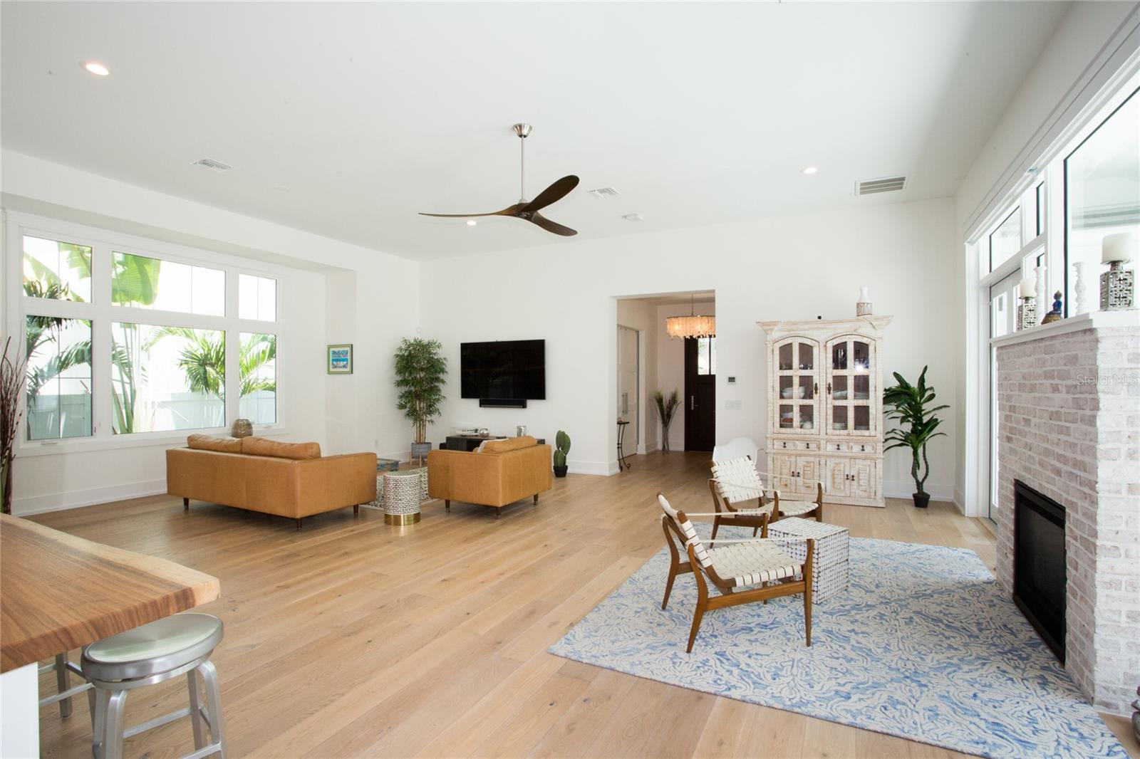 SNELL & HAMLETTS NORTH SHORE ADD - Residential Lease