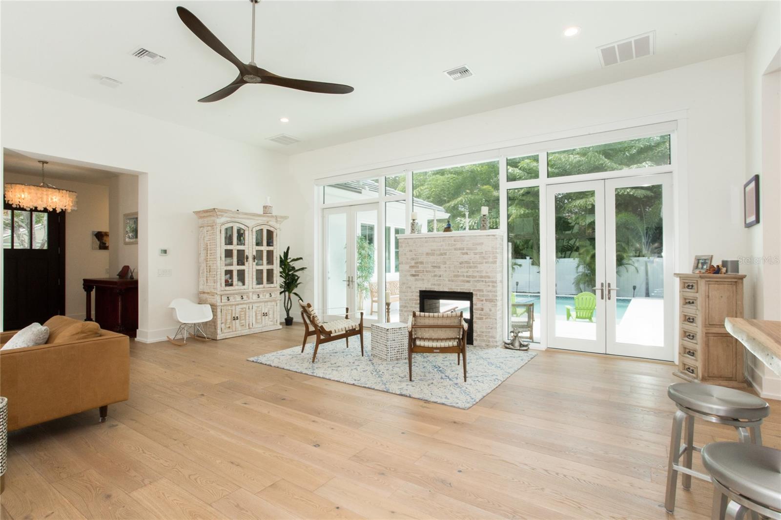 SNELL & HAMLETTS NORTH SHORE ADD - Residential Lease