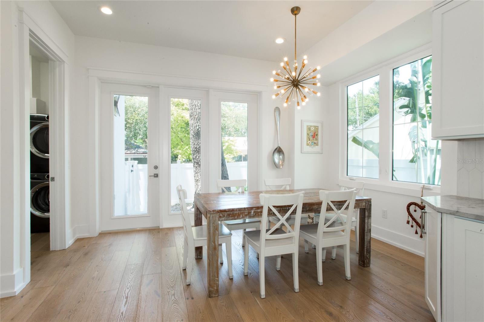 SNELL & HAMLETTS NORTH SHORE ADD - Residential Lease