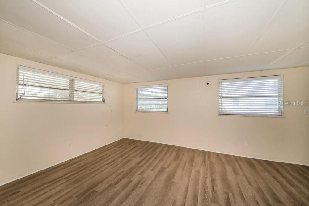 EAST VENICE - Residential Lease