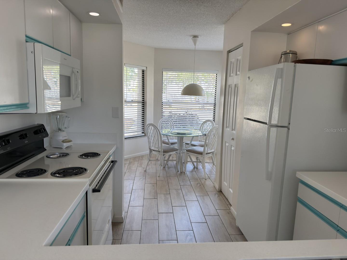 SHOREWALK BATH & TENNIS CLUB 3 - Residential