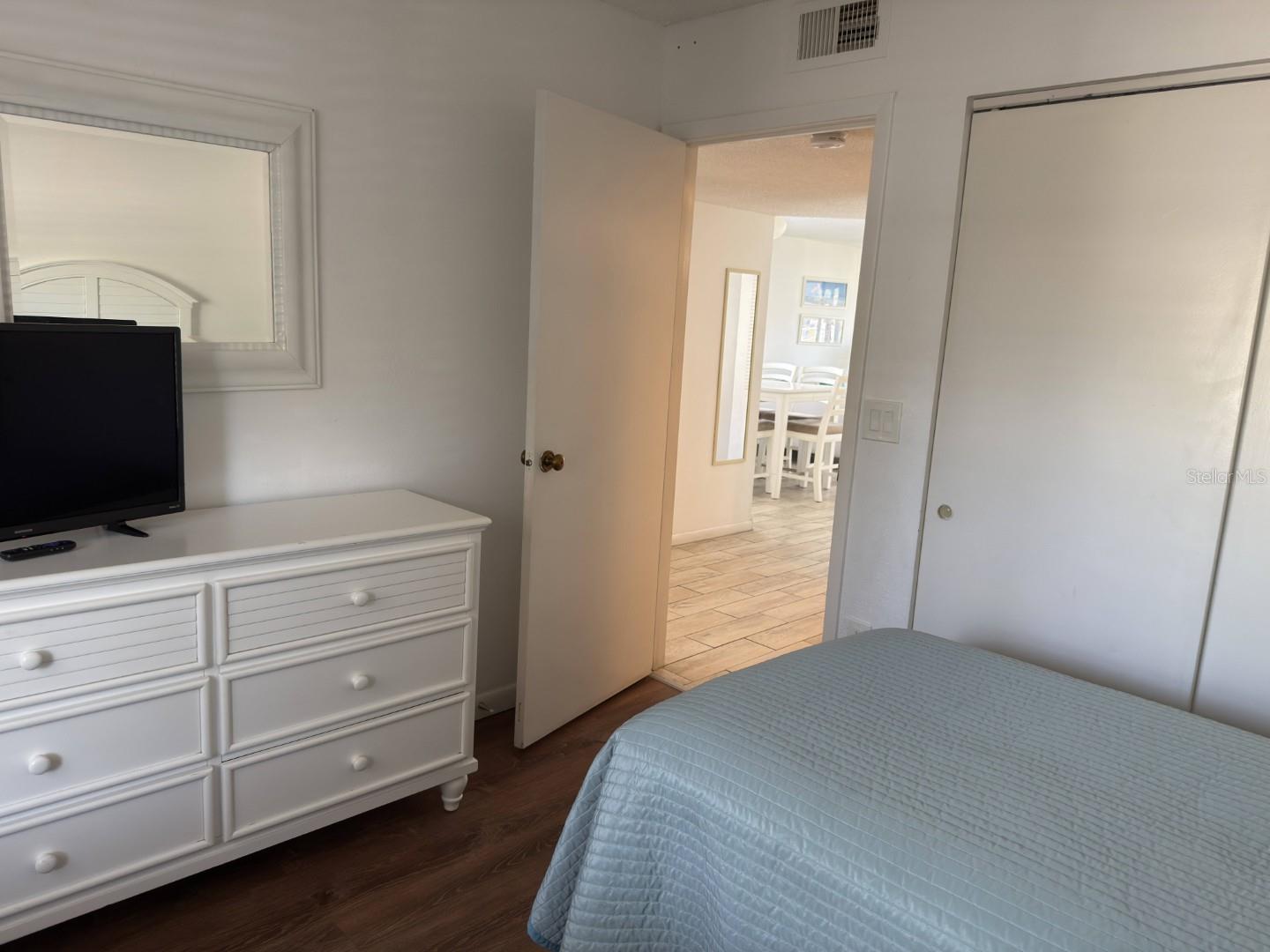 SHOREWALK BATH & TENNIS CLUB 3 - Residential