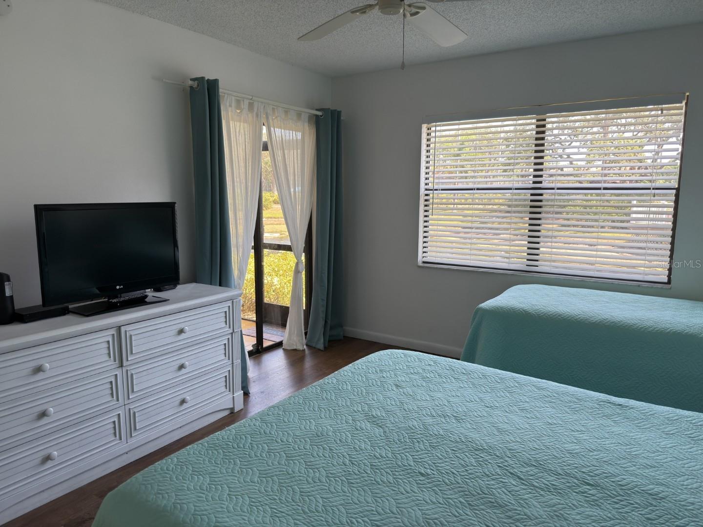 SHOREWALK BATH & TENNIS CLUB 3 - Residential