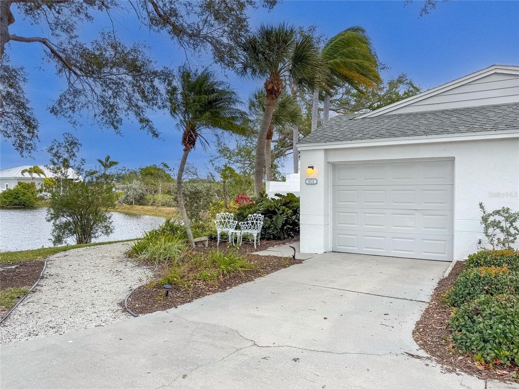 Photo of 801 Waterside Lane #801, Bradenton, FL 34209 (MLS # A4679914)