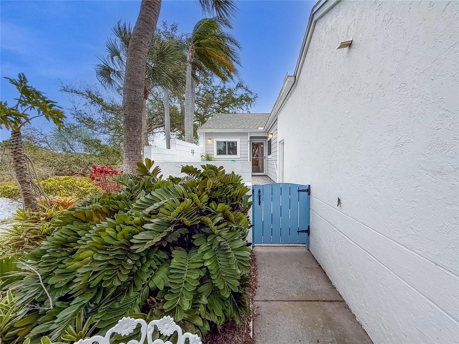 801 WATERSIDE LANE 801