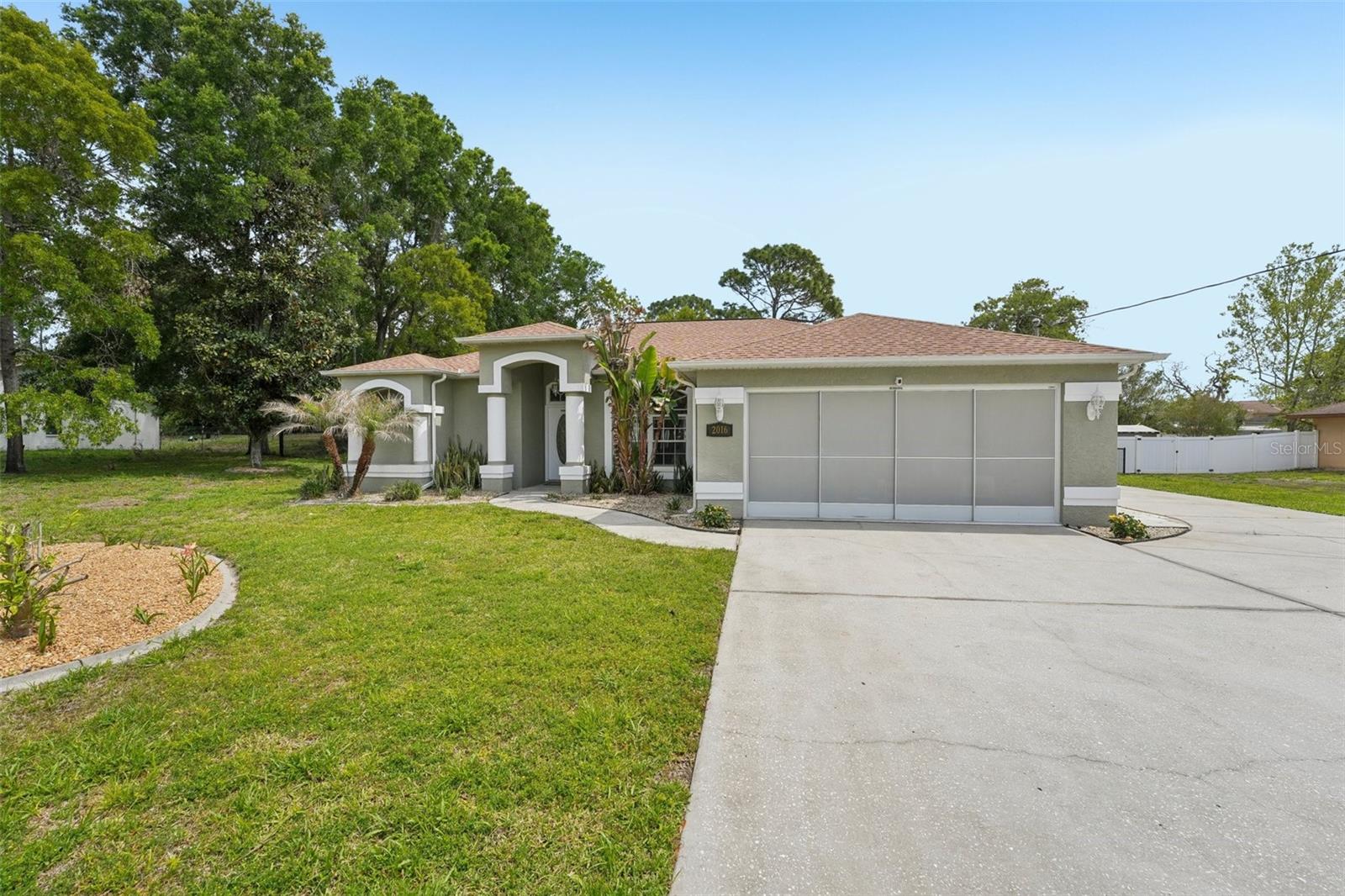 2016 ALAMEDA DRIVE