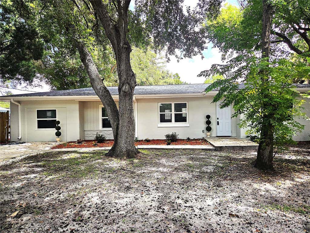 Photo of 264 14th Street NW, Largo, FL 33770 (MLS # TB8529683)