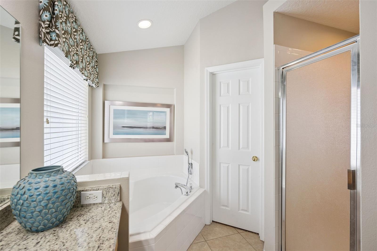 EMERALD ISLAND RESORT PH 3 - Residential