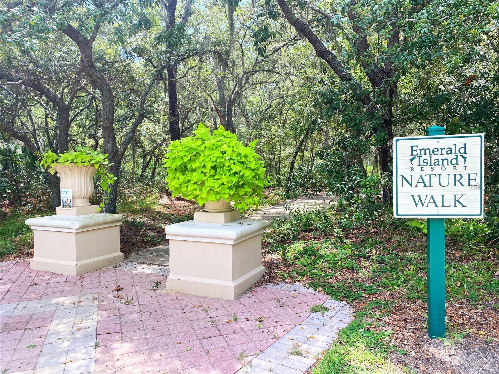 EMERALD ISLAND RESORT PH 3 - Residential