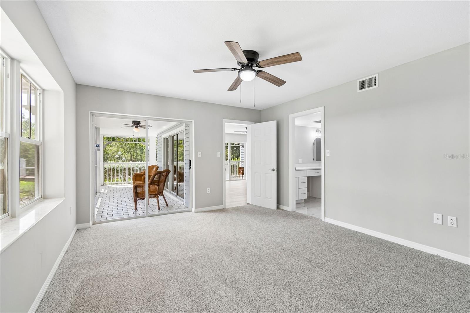 DOLLY BAY A VILLAGE ON LAKE TARPON - Residential