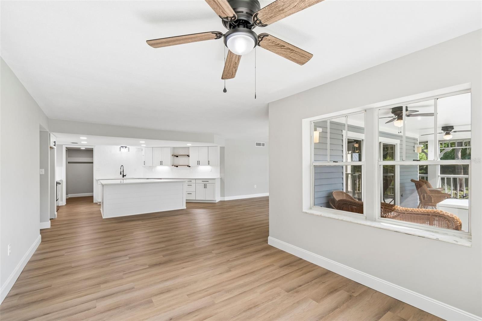 DOLLY BAY A VILLAGE ON LAKE TARPON - Residential