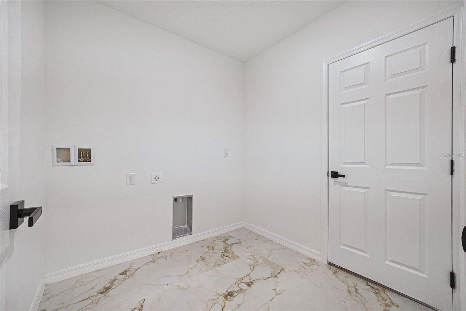 CITRUS SPGS UNIT 23 - Residential