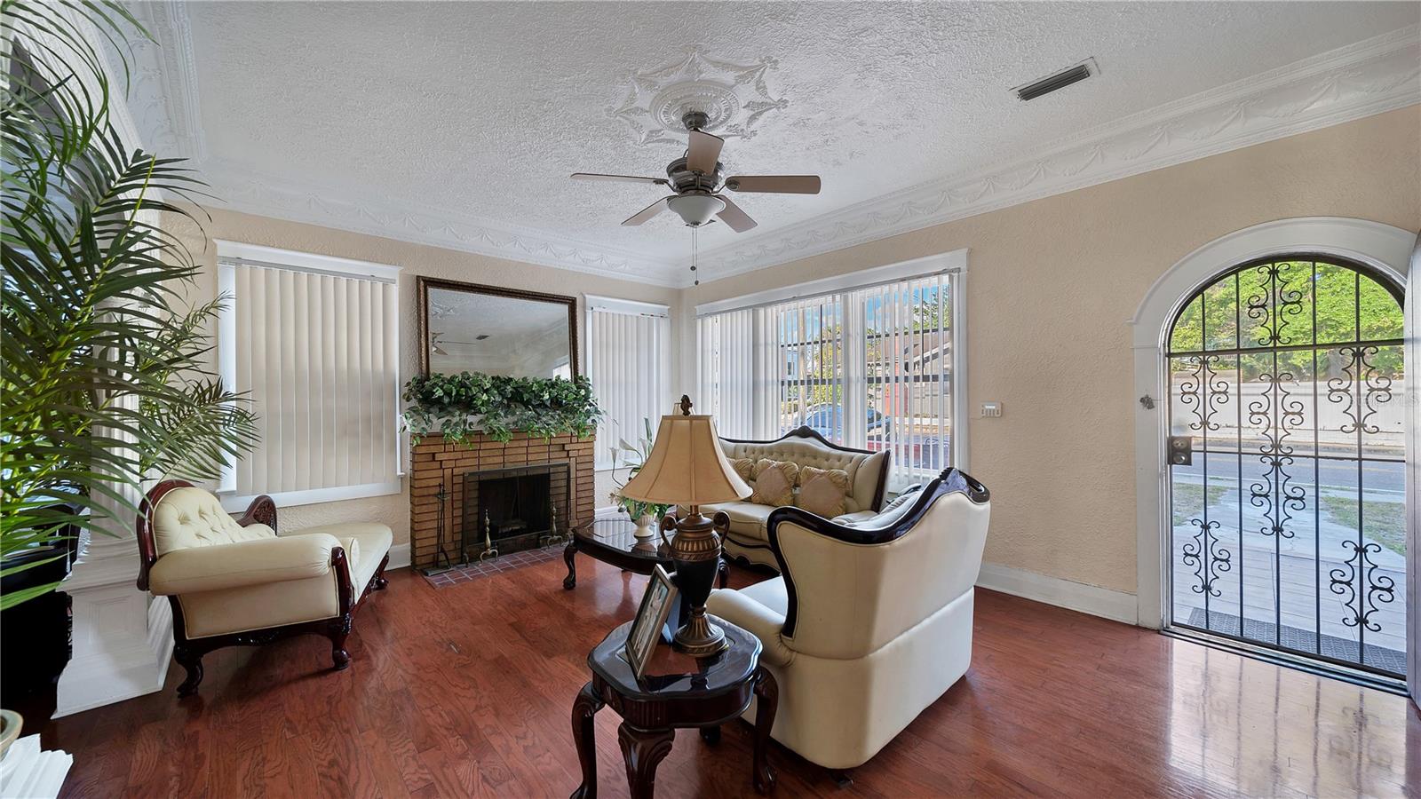 RIDGEWOOD PARK - Residential