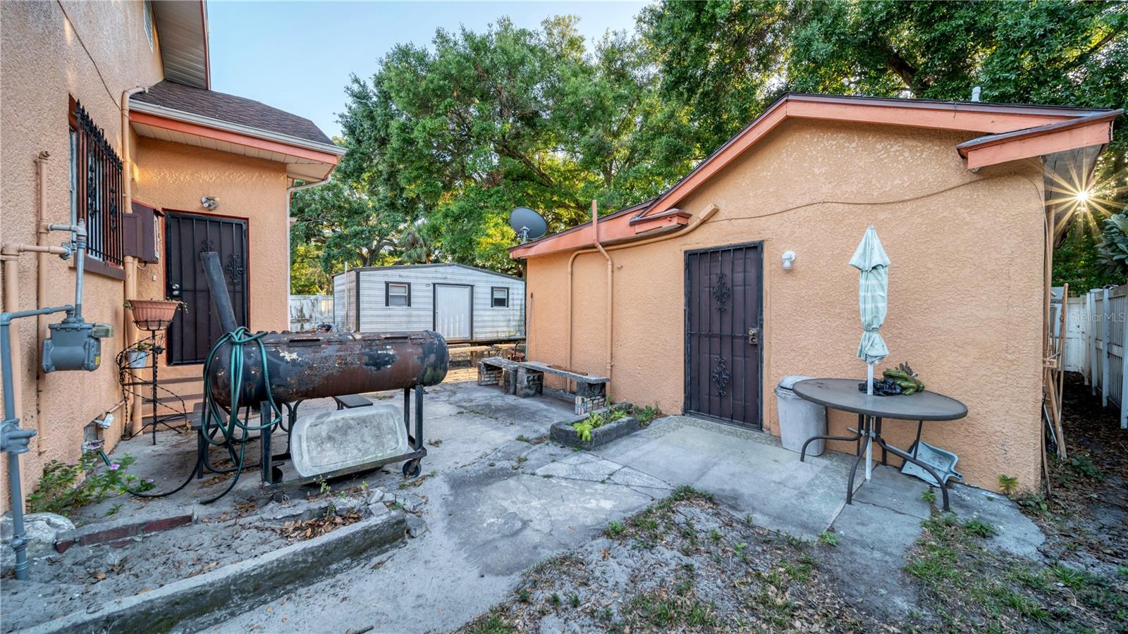 RIDGEWOOD PARK - Residential