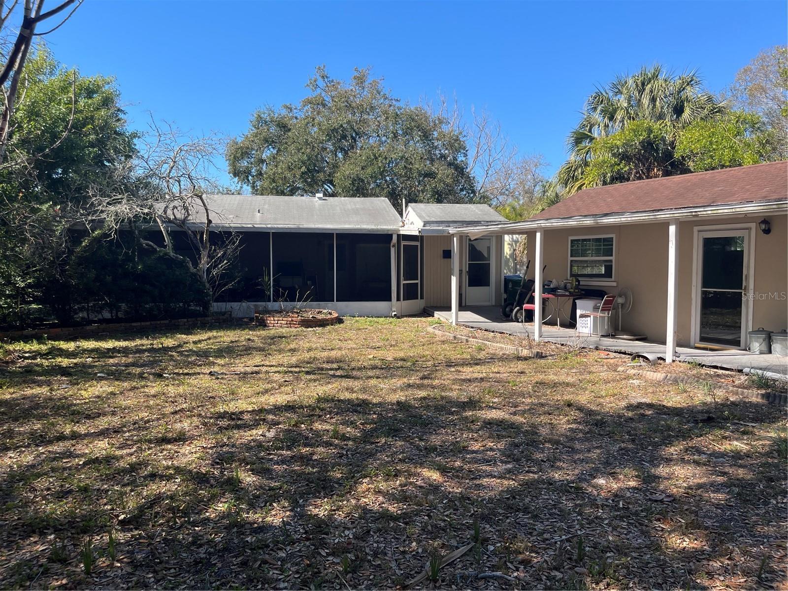 4002 S SHAMROCK ROAD