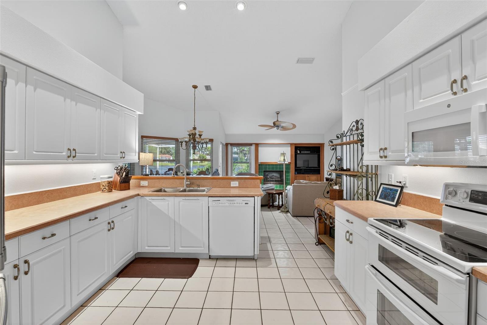 STONEYBROOK AT PALMER RANCH - Residential