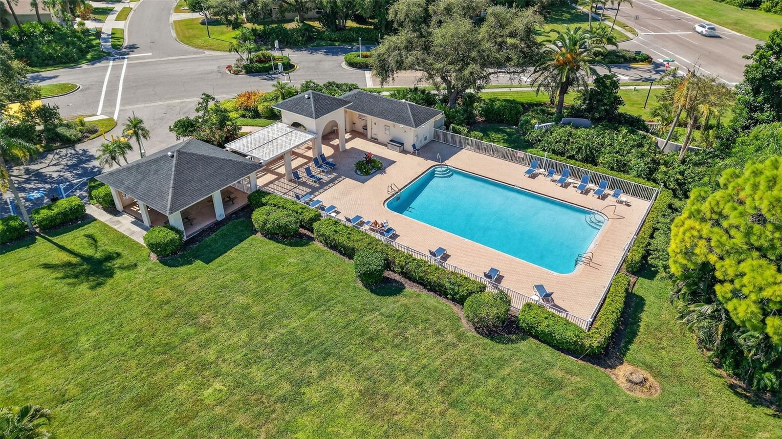 STONEYBROOK AT PALMER RANCH - Residential