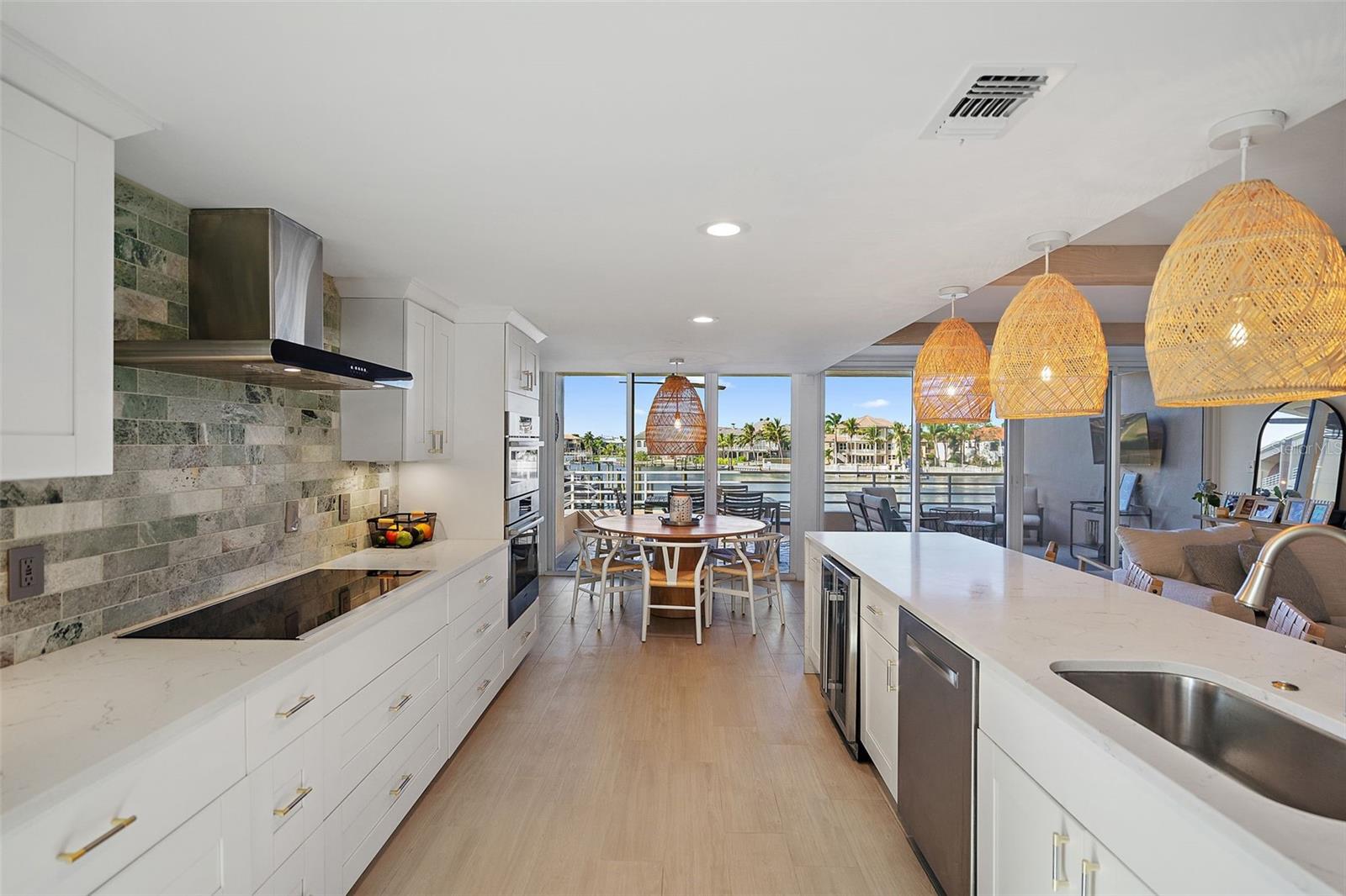 KIPPS COLONY AT PASADENA YACHT/CNTRY CLUB - Residential