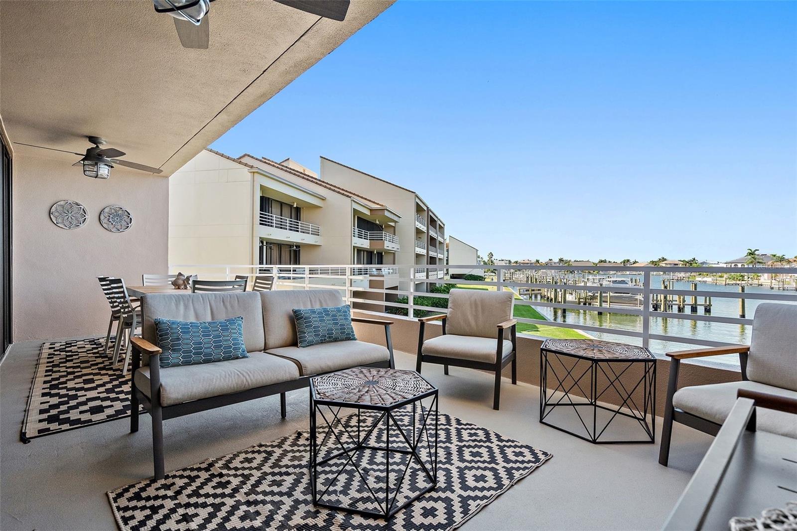 KIPPS COLONY AT PASADENA YACHT/CNTRY CLUB - Residential