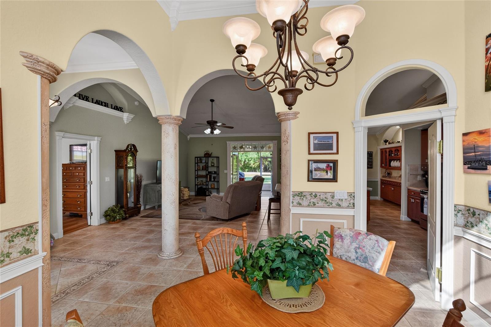 LAKE BESS COUNTRY CLUB - Residential