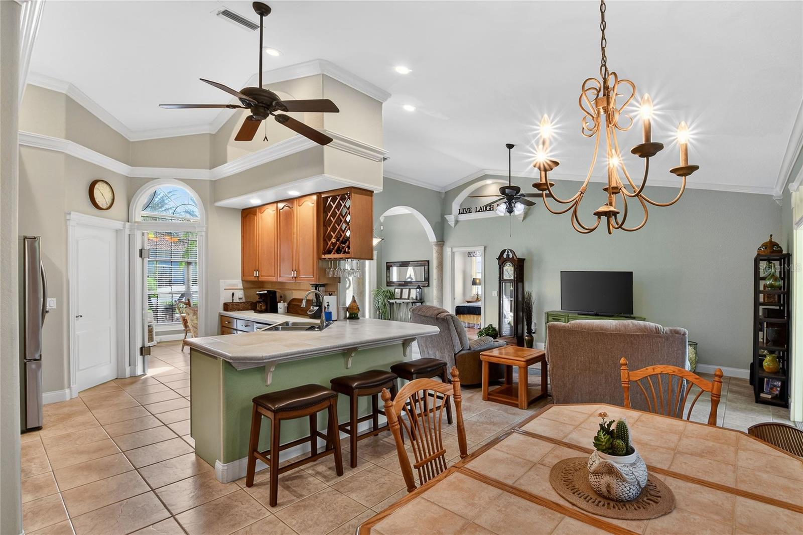 LAKE BESS COUNTRY CLUB - Residential