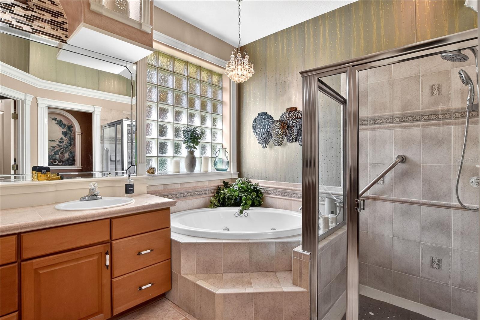 LAKE BESS COUNTRY CLUB - Residential