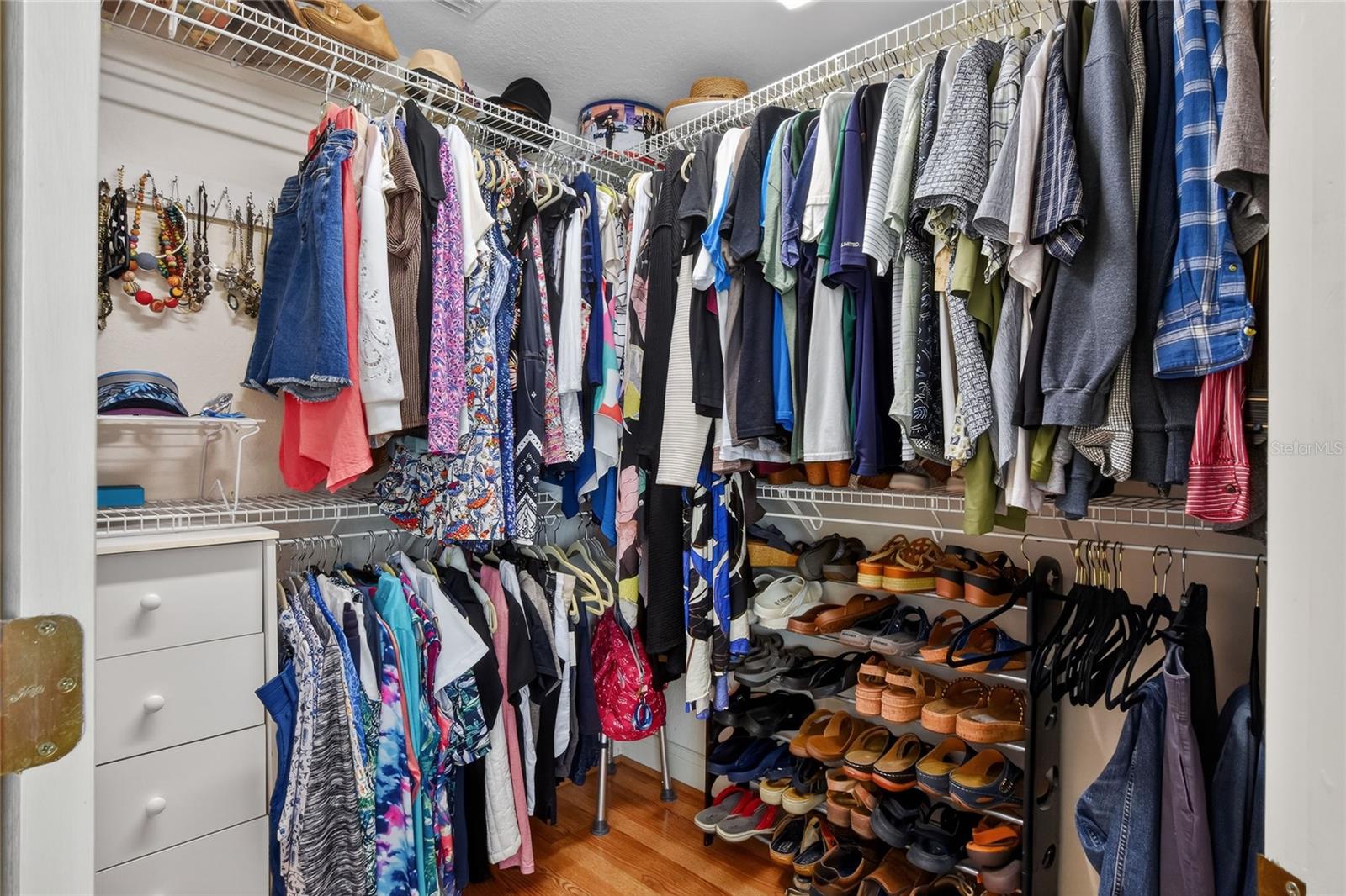 LAKE BESS COUNTRY CLUB - Residential