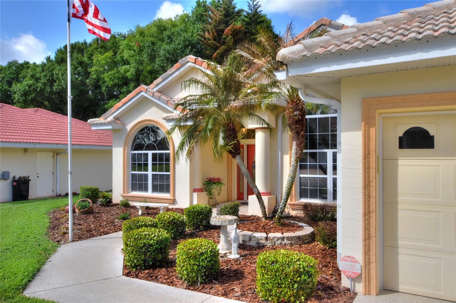 LAKE BESS COUNTRY CLUB - Residential