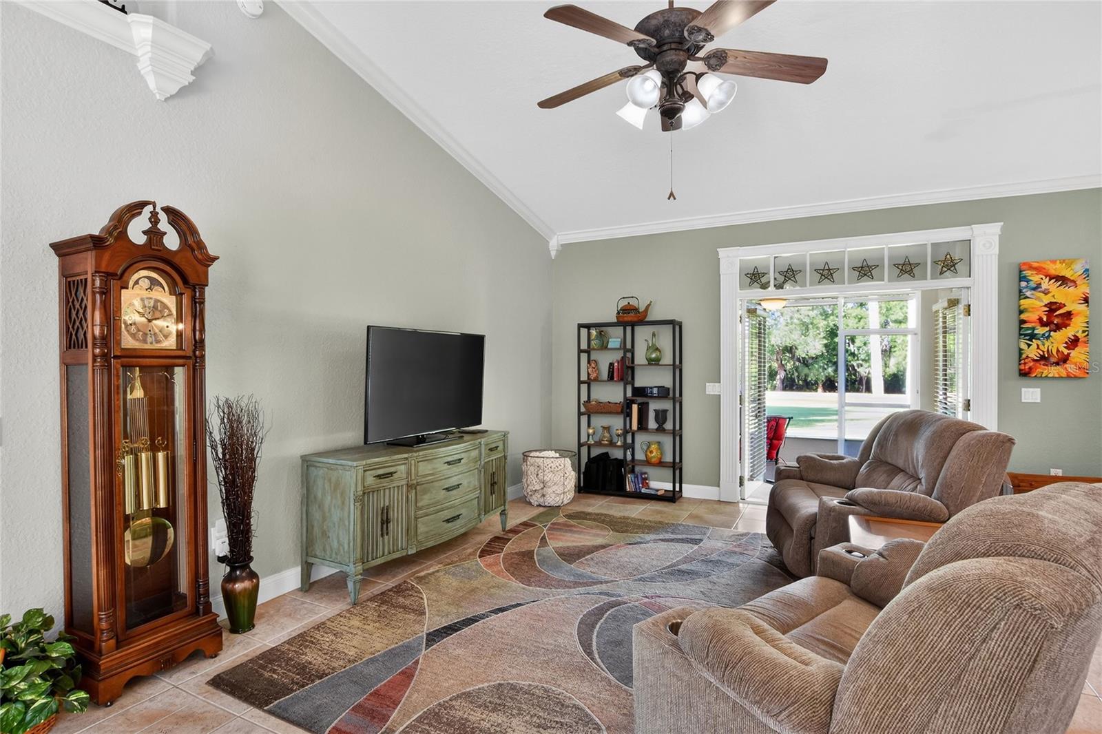 LAKE BESS COUNTRY CLUB - Residential