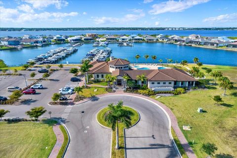 A home in PALMETTO