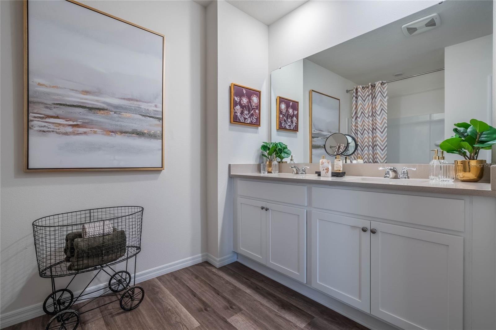 AVALON PARK TAVARES - Residential