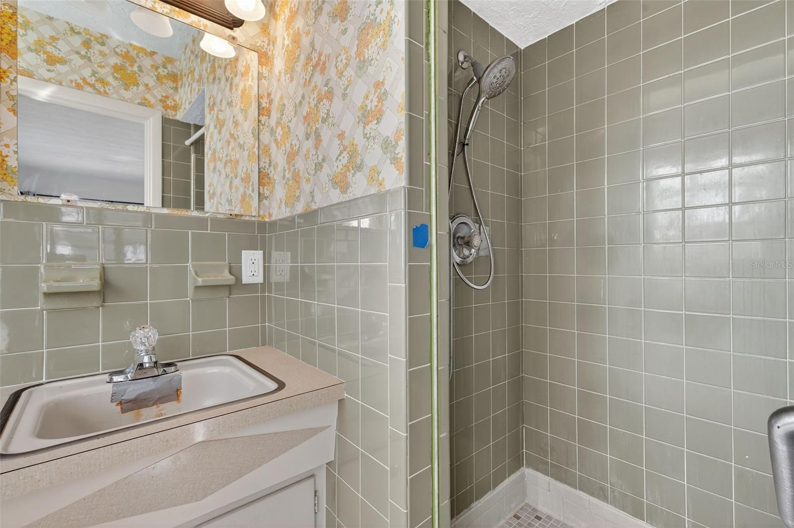 WESTGATE MNR - Residential