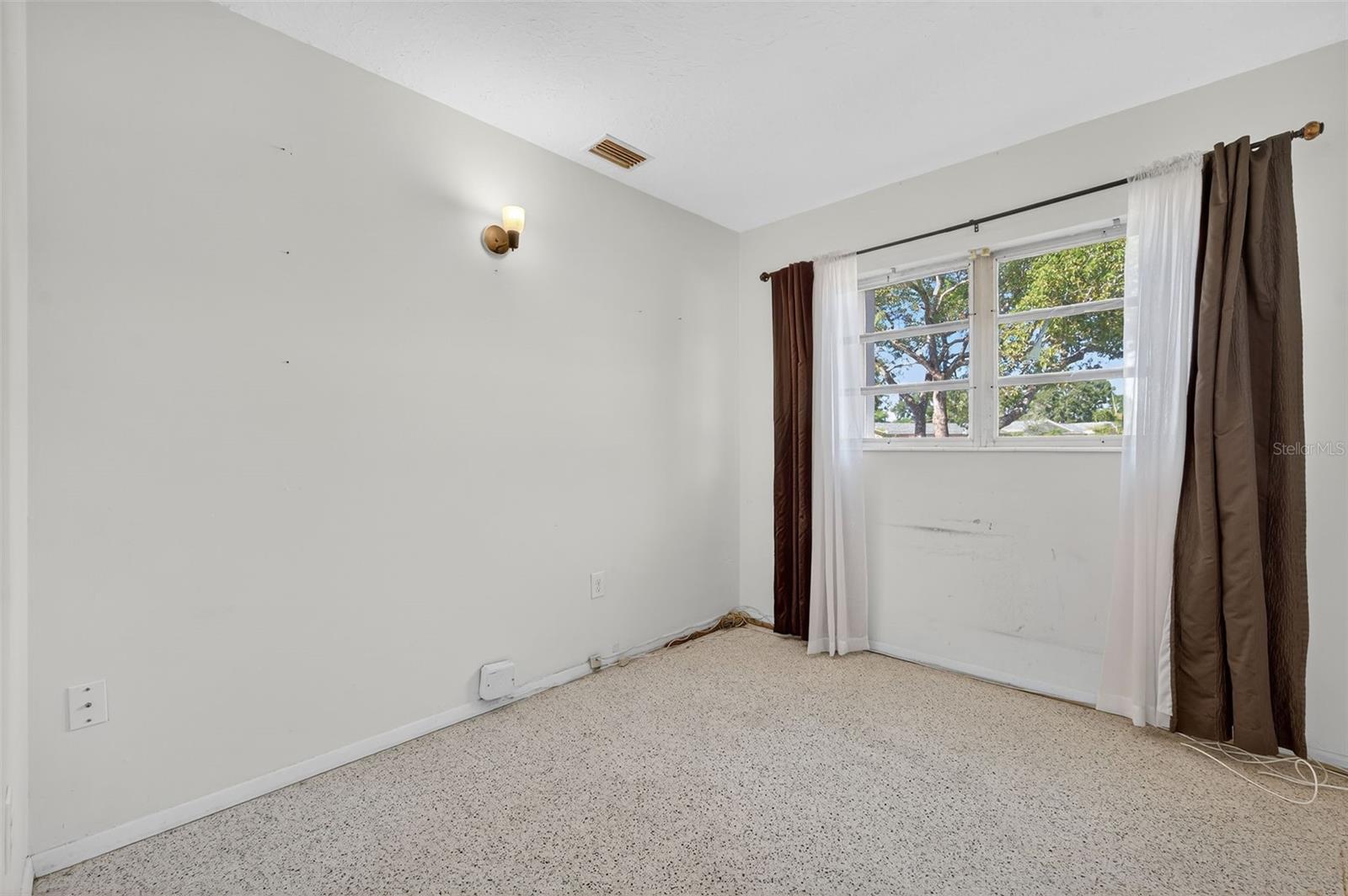 WESTGATE MNR - Residential