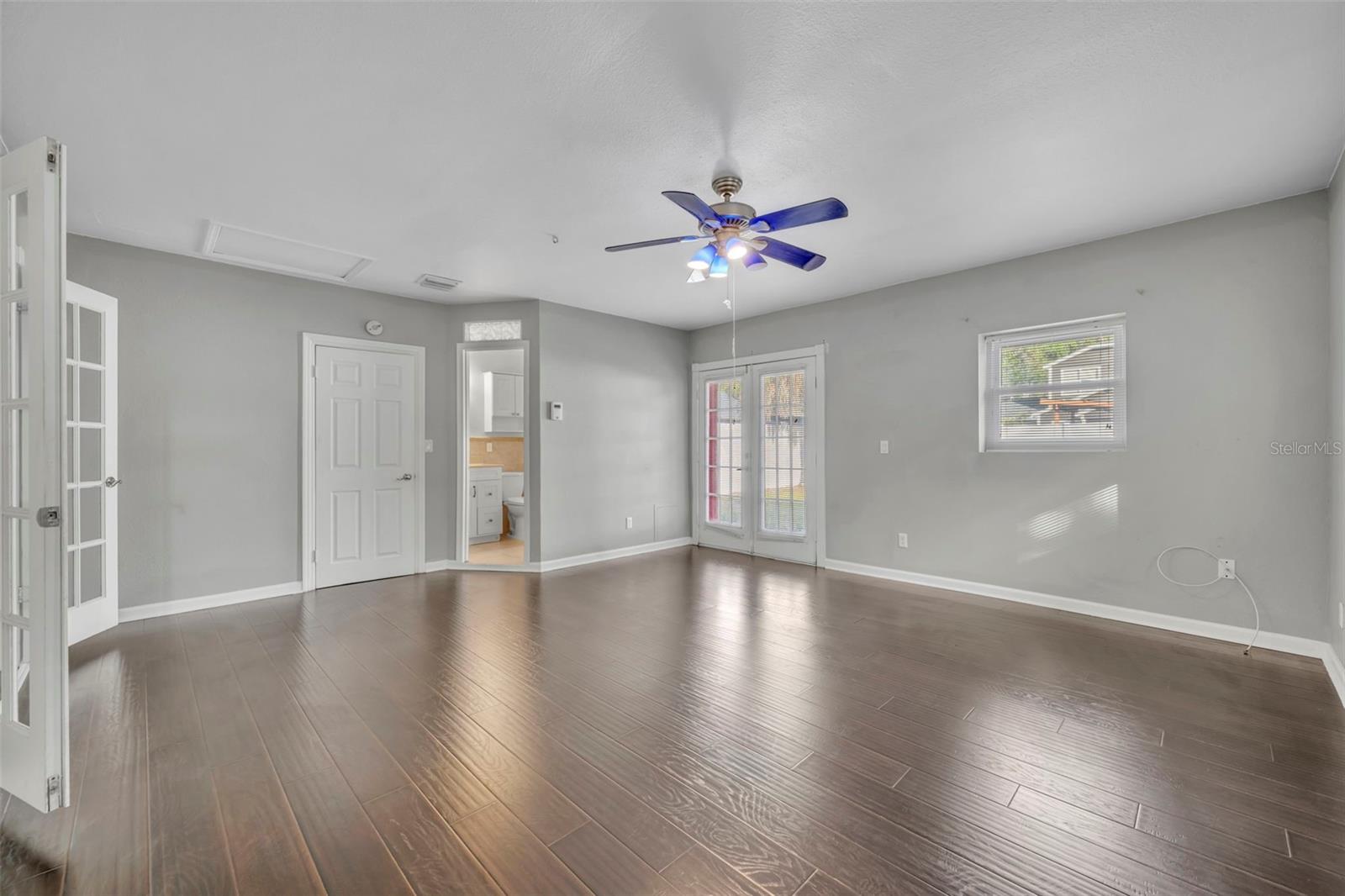 COLONIAL GROVE ESTATES - Residential Lease