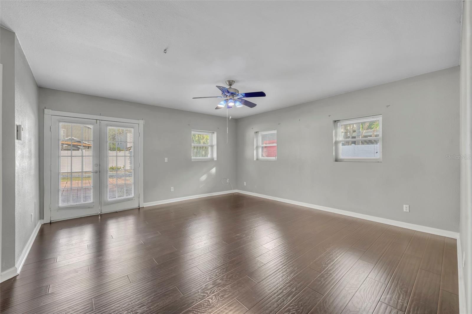 COLONIAL GROVE ESTATES - Residential Lease