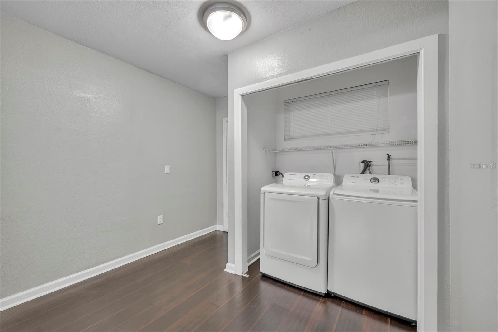 COLONIAL GROVE ESTATES - Residential Lease