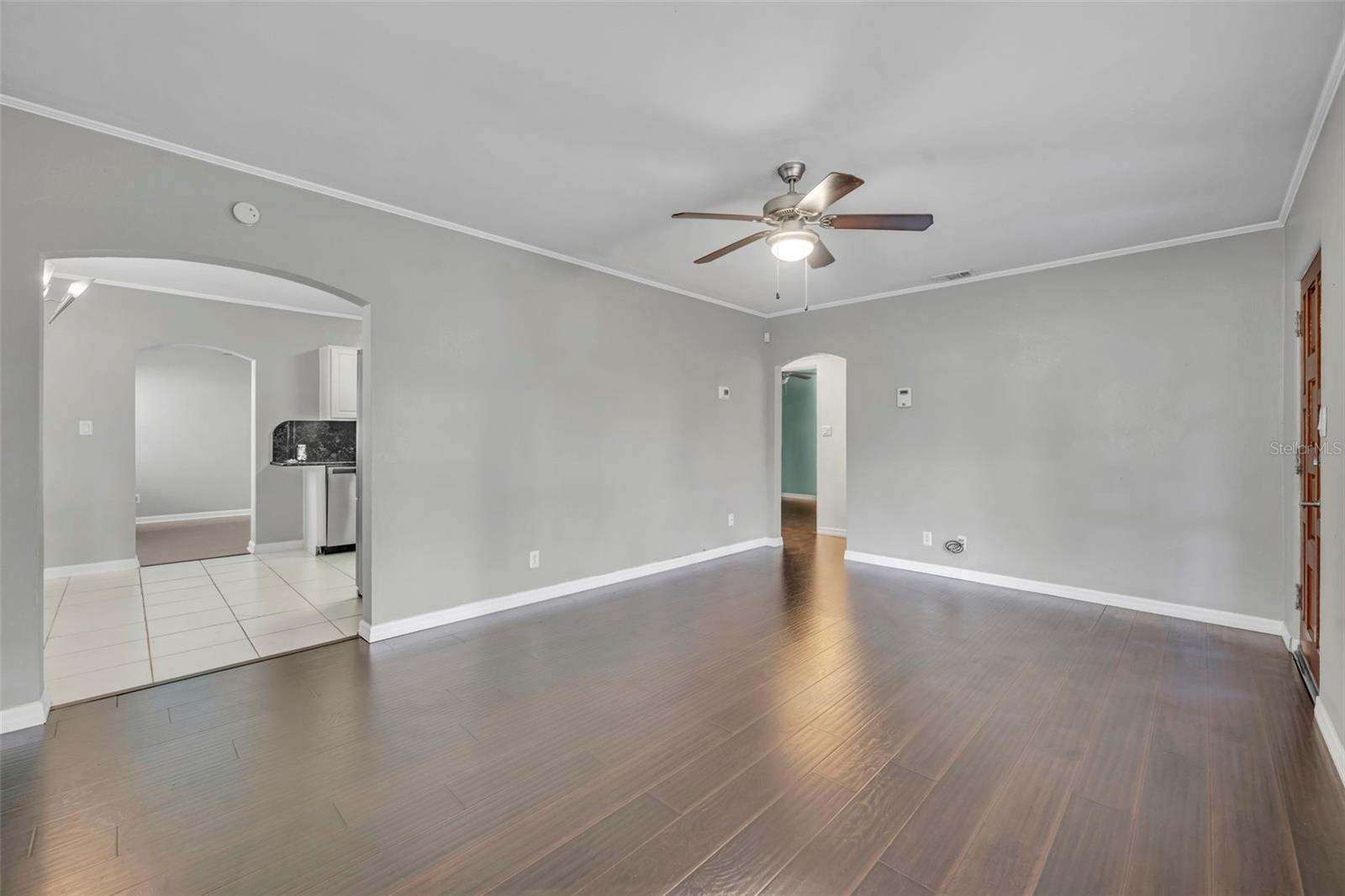 COLONIAL GROVE ESTATES - Residential Lease