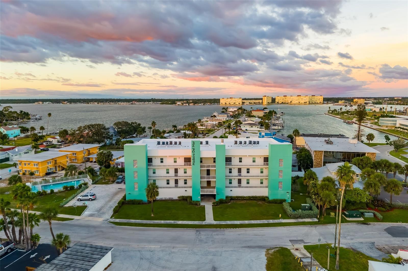 MADEIRA DEL MAR CONDO - Residential