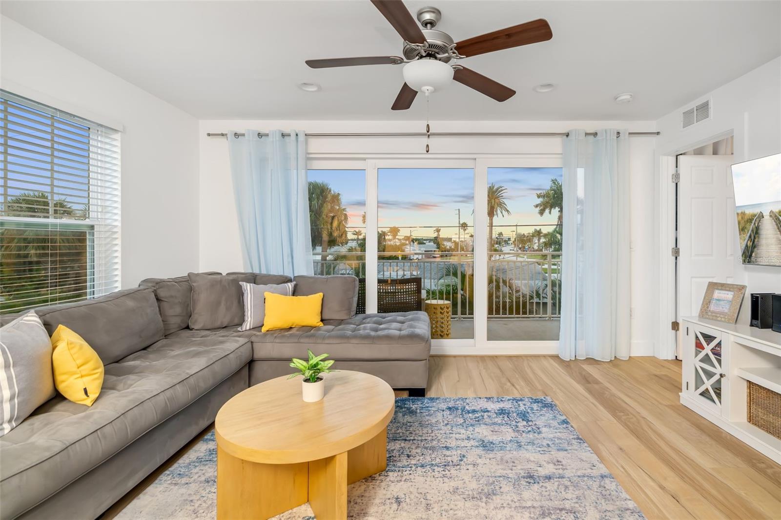 MADEIRA DEL MAR CONDO - Residential