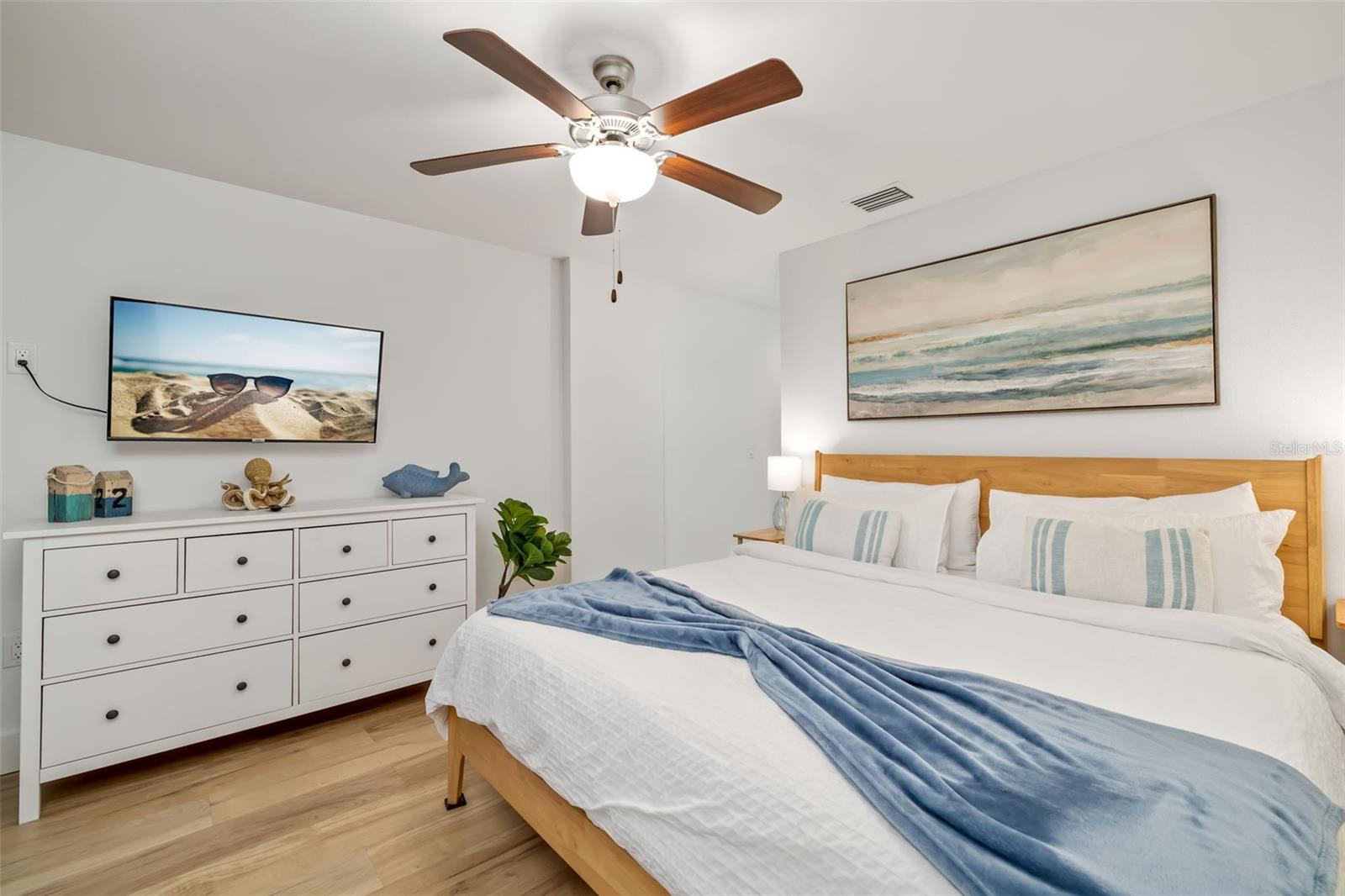 MADEIRA DEL MAR CONDO - Residential