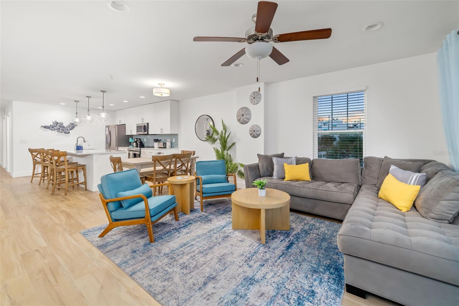 MADEIRA DEL MAR CONDO - Residential