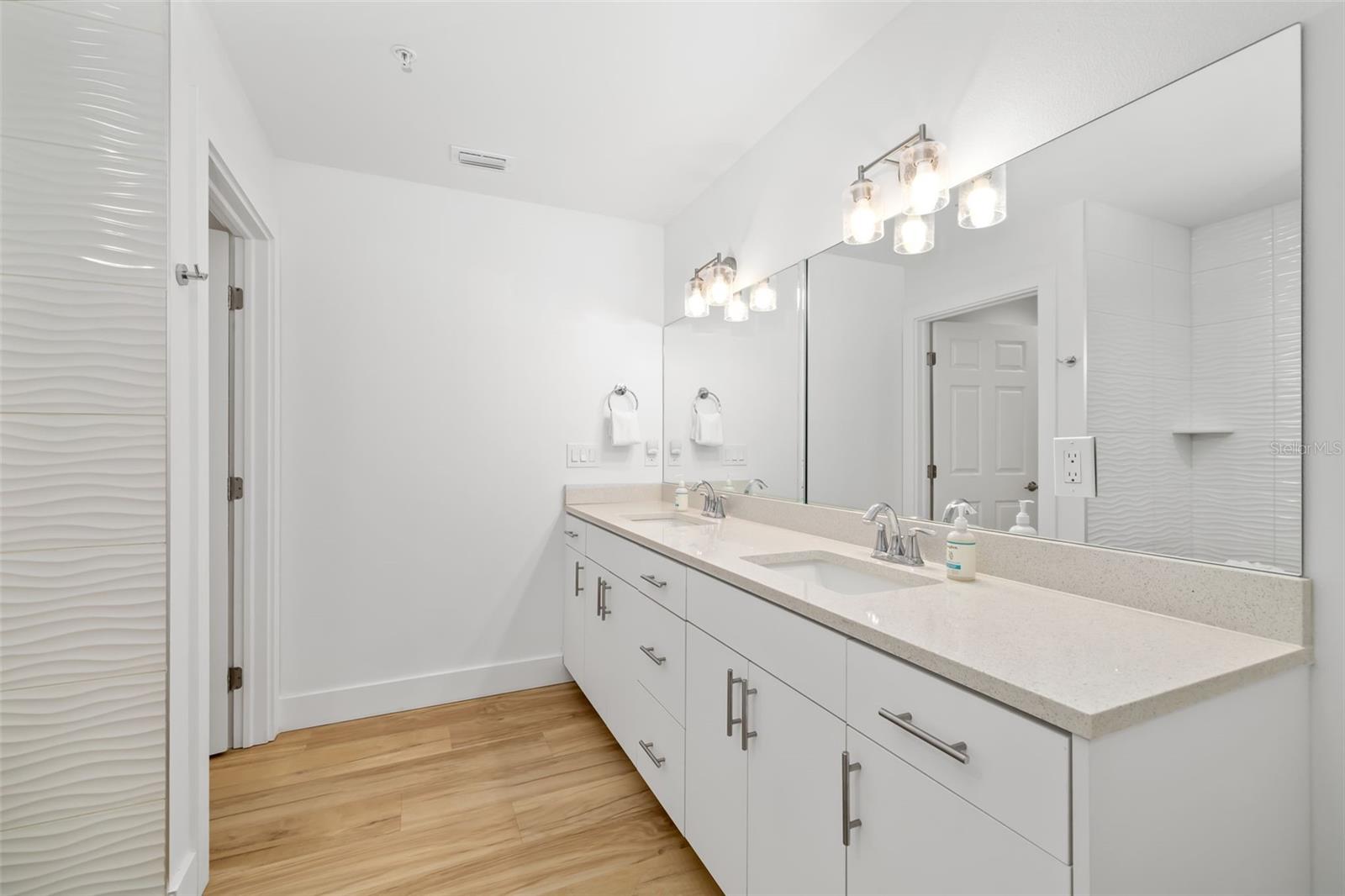 MADEIRA DEL MAR CONDO - Residential