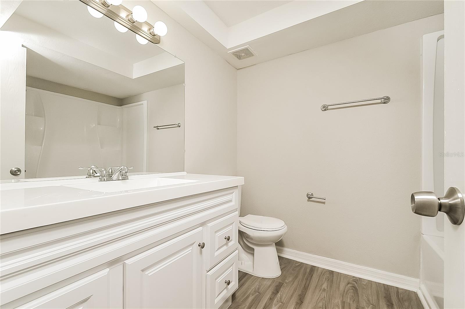 BRANDON GROVES SEC TWO - Residential Lease