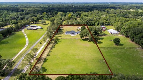 Tiny photo for 3450 NE 70th Street, Ocala, FL 34479 (MLS # S5151078)
