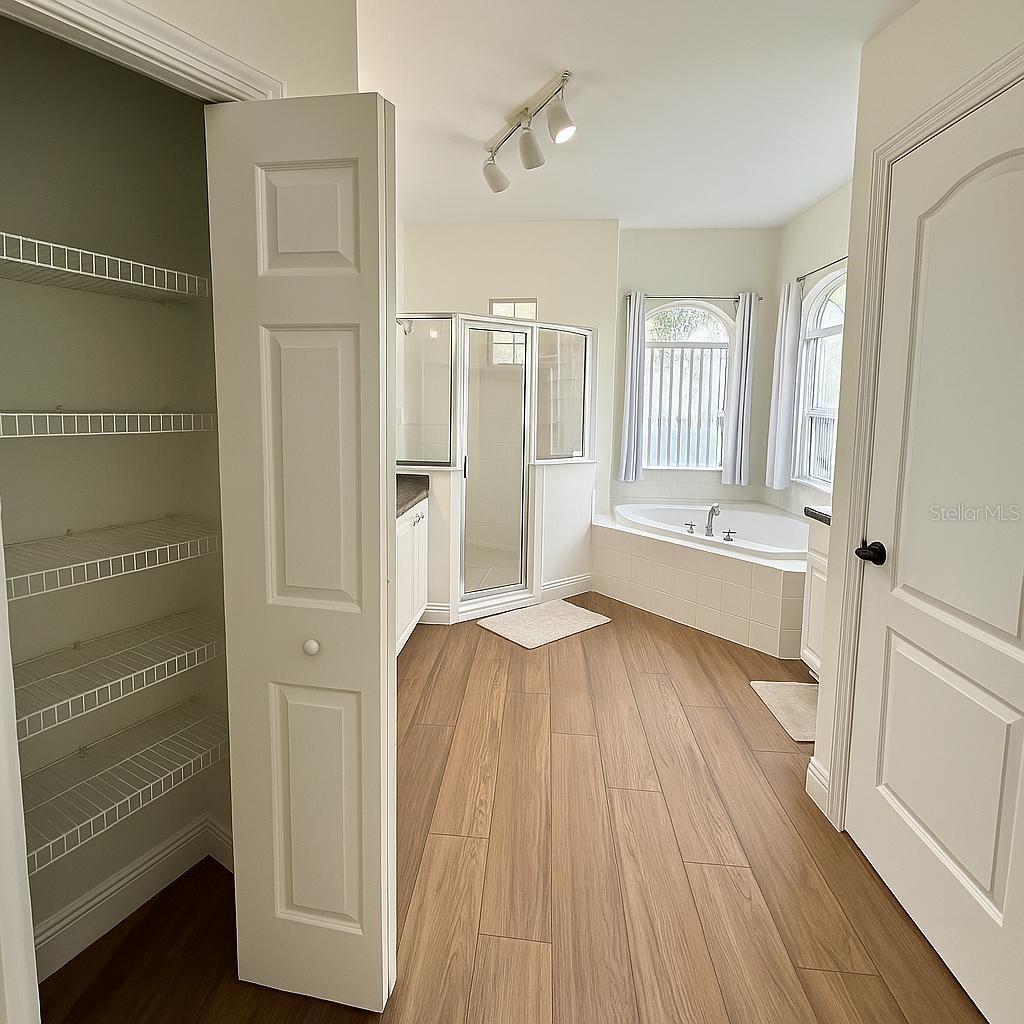 TUSCAN HILLS - Residential Lease