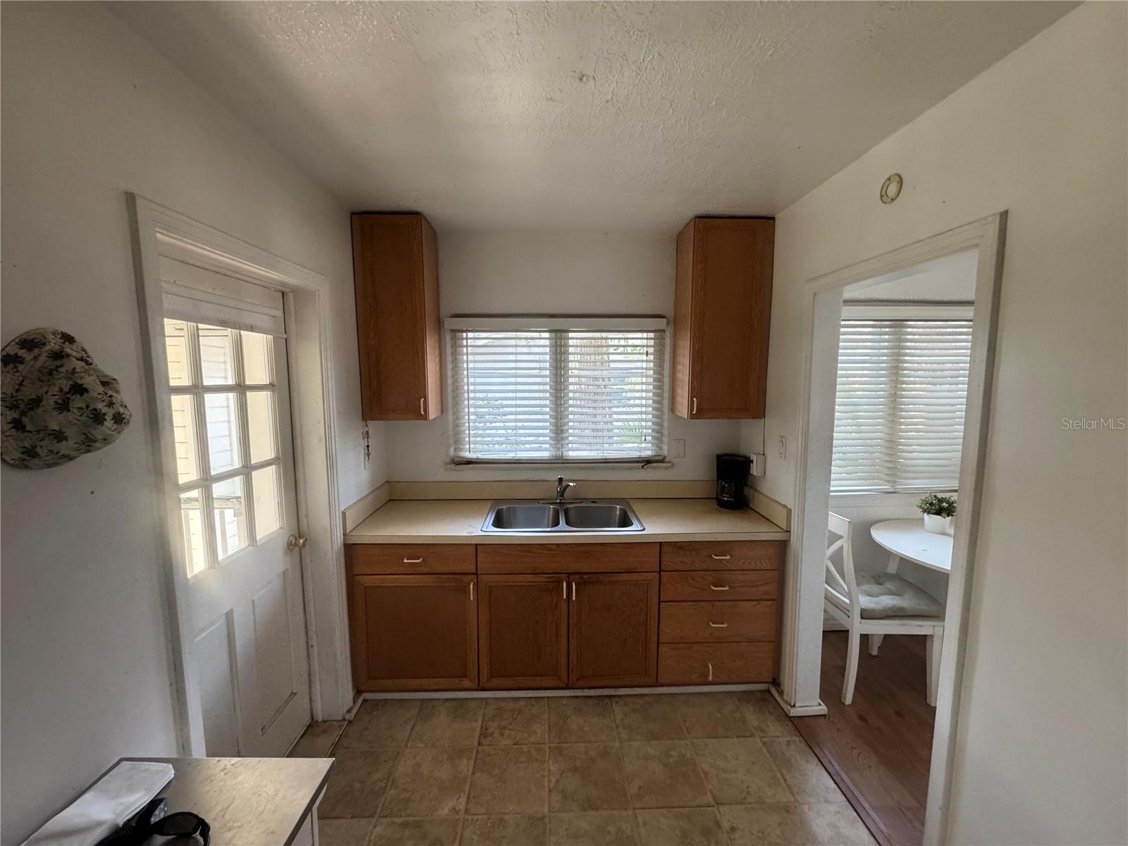 PITZER & NELSONS BLK 01 HILLMANS NEW SMYRNA - Residential