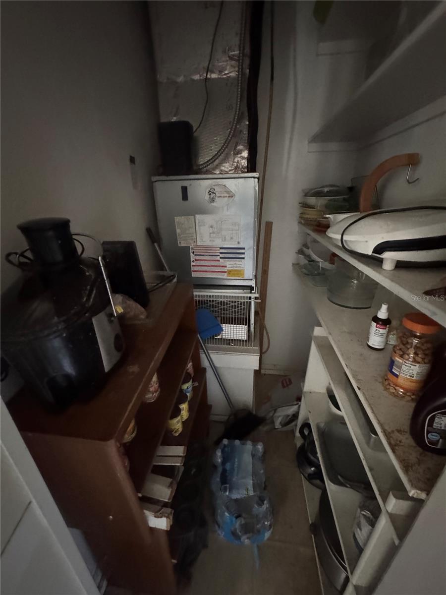 PITZER & NELSONS BLK 01 HILLMANS NEW SMYRNA - Residential