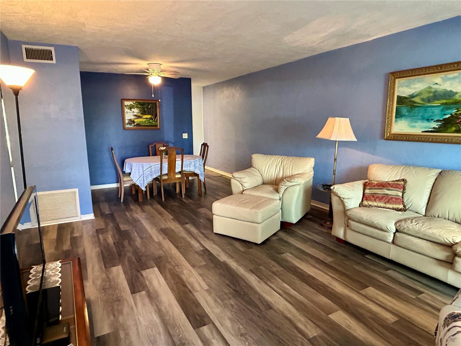 2020 WORLD PARKWAY BOULEVARD 14