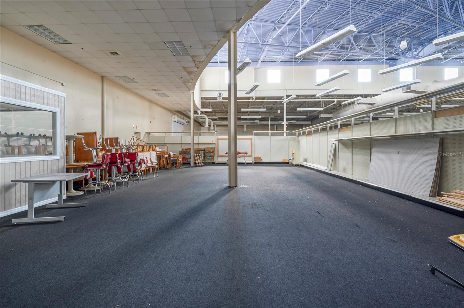 SEMINOLE LAKES PLAZA - Commercial Sale